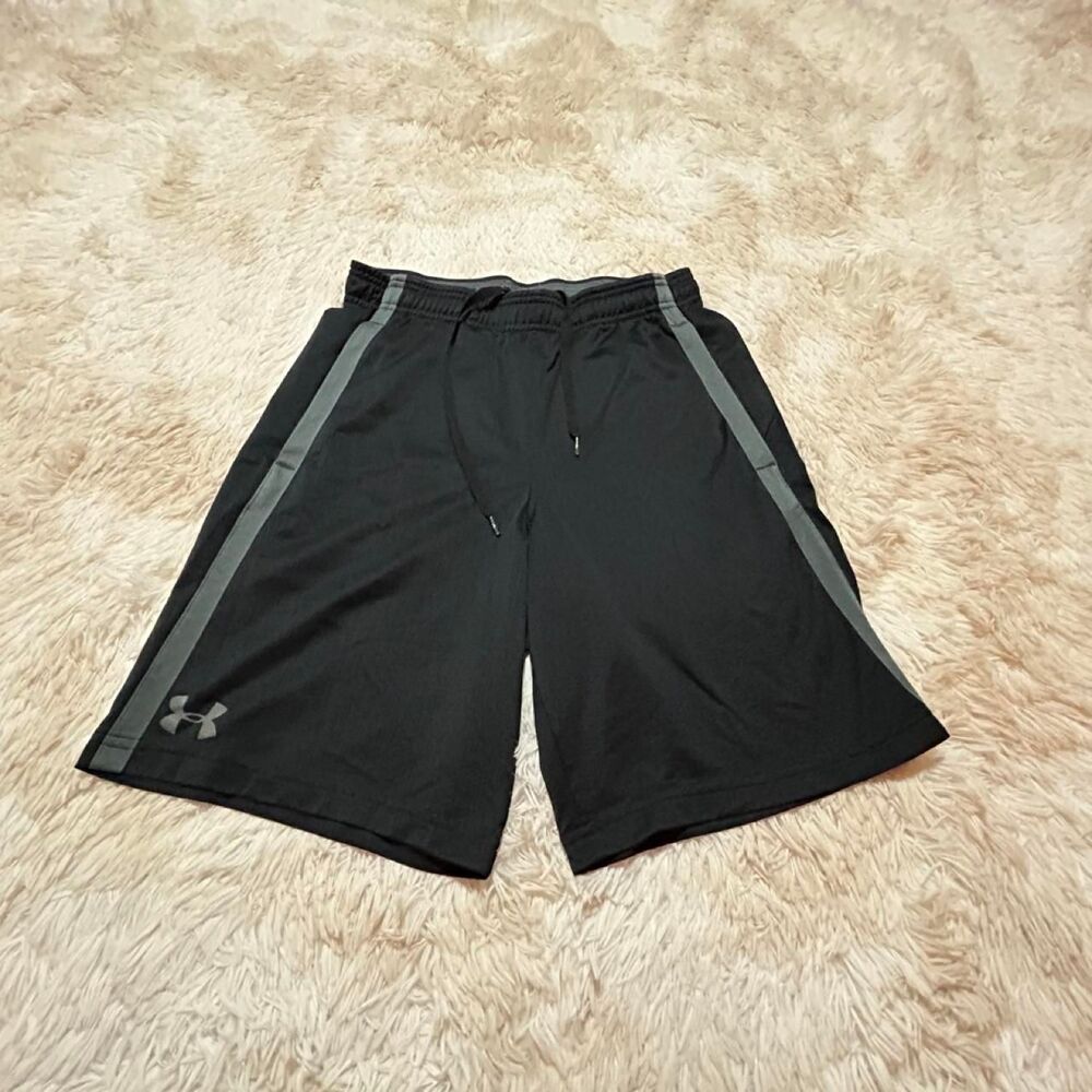 Under-armour Men's Black and Grey Shorts